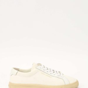 Saint Laurent Court