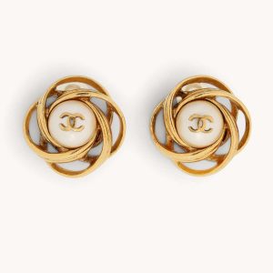 Chanel Clips