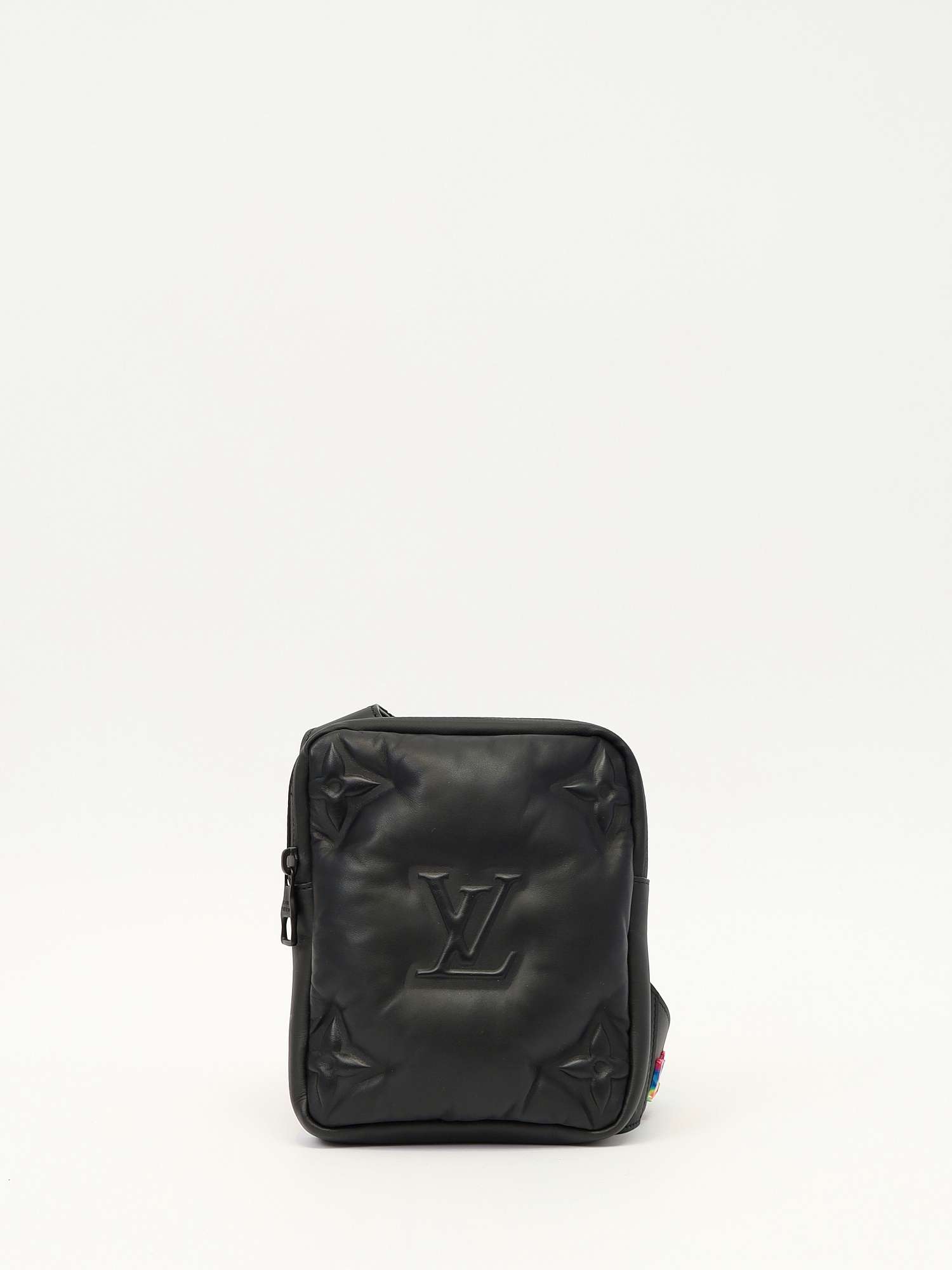Louis Vuitton A4