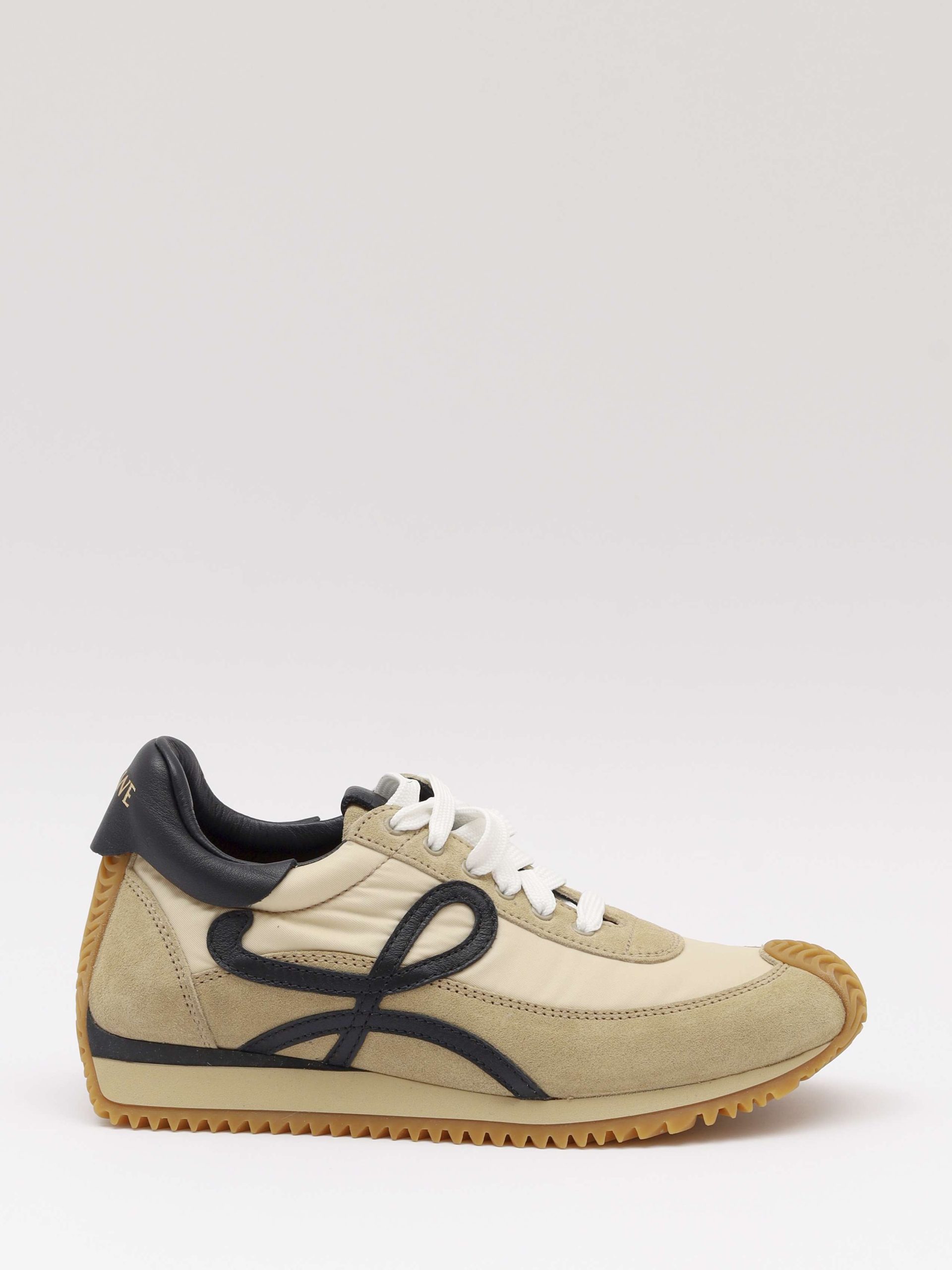 Loewe Flow Runner