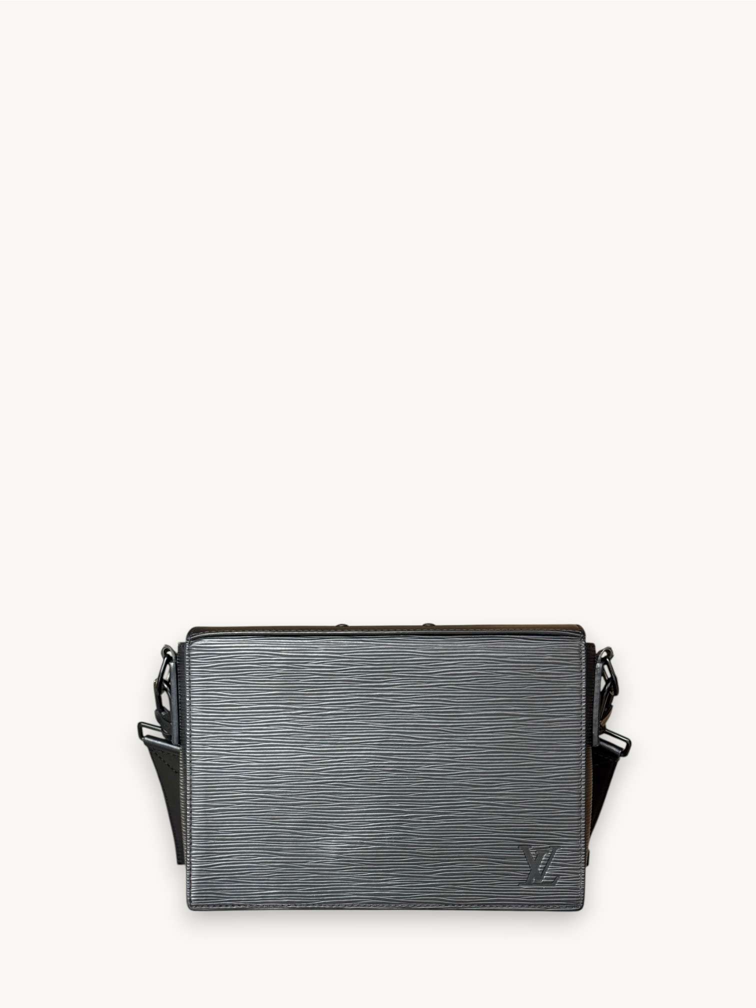 Louis Vuitton Box Messenger