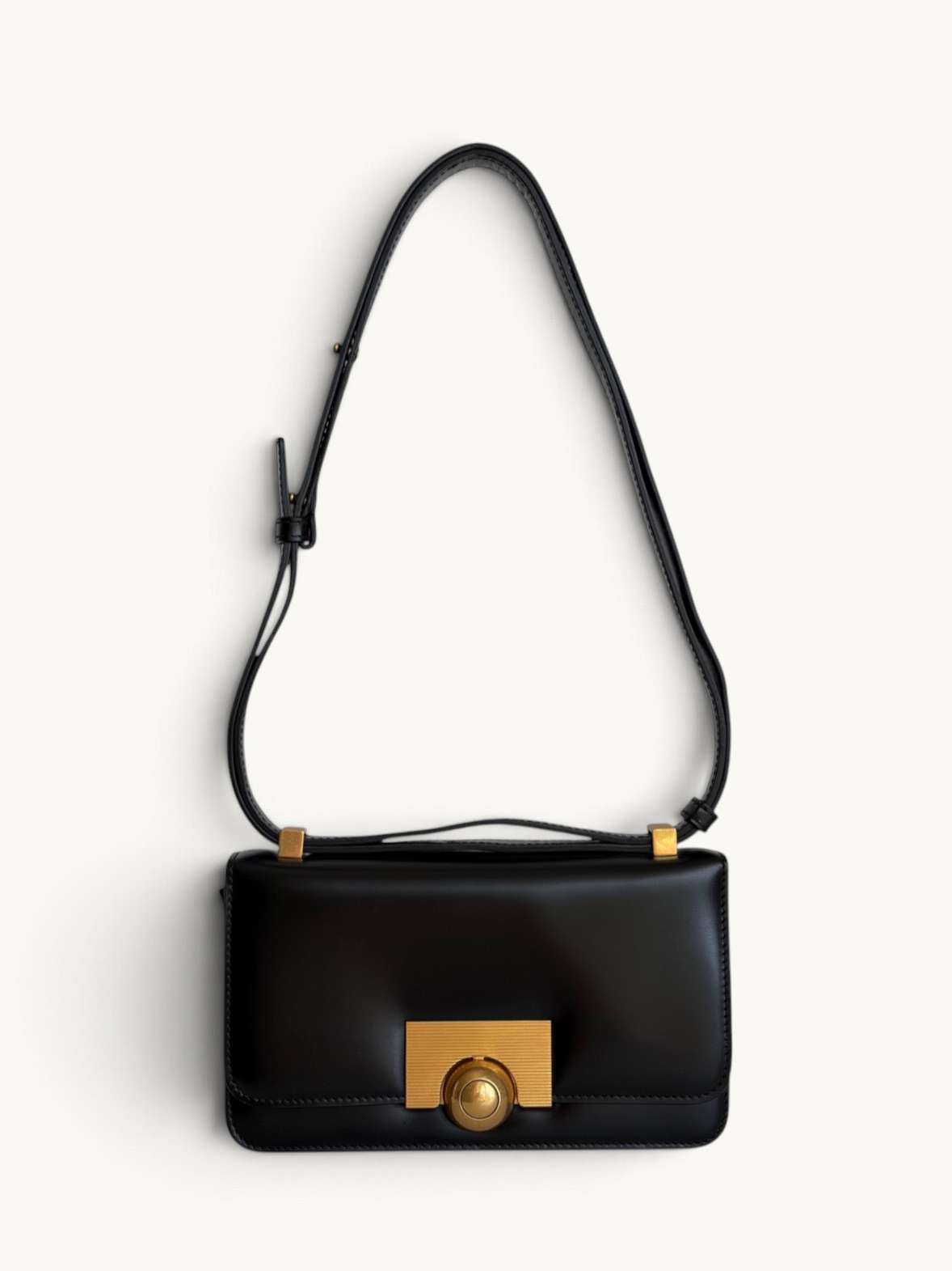 Bottega Veneta Classic