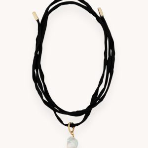 Carven Necklace